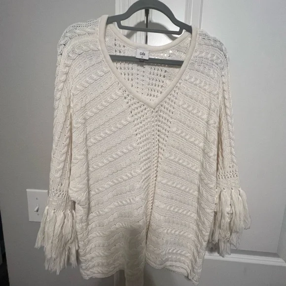CAbi Cream Fringe Fiesta Poncho Sweater Top EUC - Picture 2 of 5